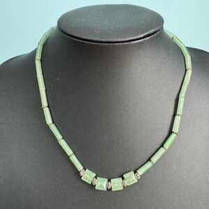 925 silver with Elegant Green jade Necklace